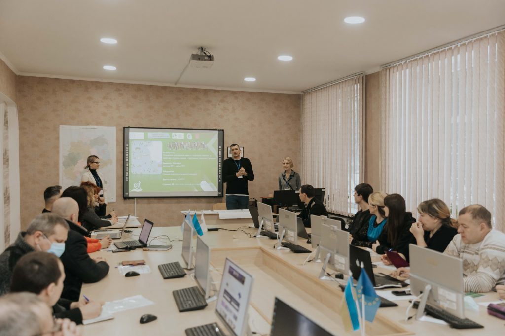 A TRAINING “START AND IMPROVE YOUR BUSINESS” STARTED IN HLUKHIV
